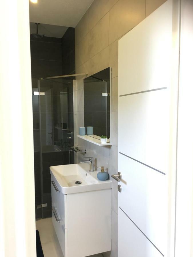Apartment Grey Пореч Экстерьер фото